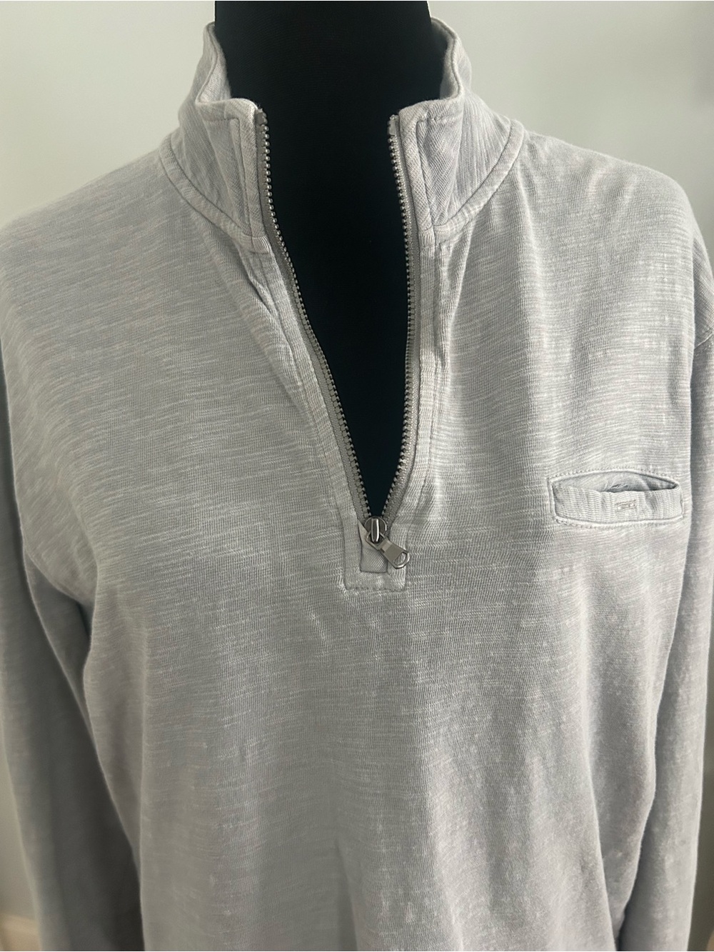 johnnie-O Light Gray lightweight cotton quarter zip shirt heather gray